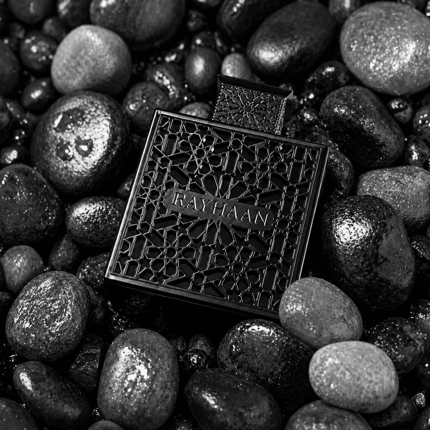 Rayhaan Obsidian Eau de Parfum (EDP) 100ml - View 3